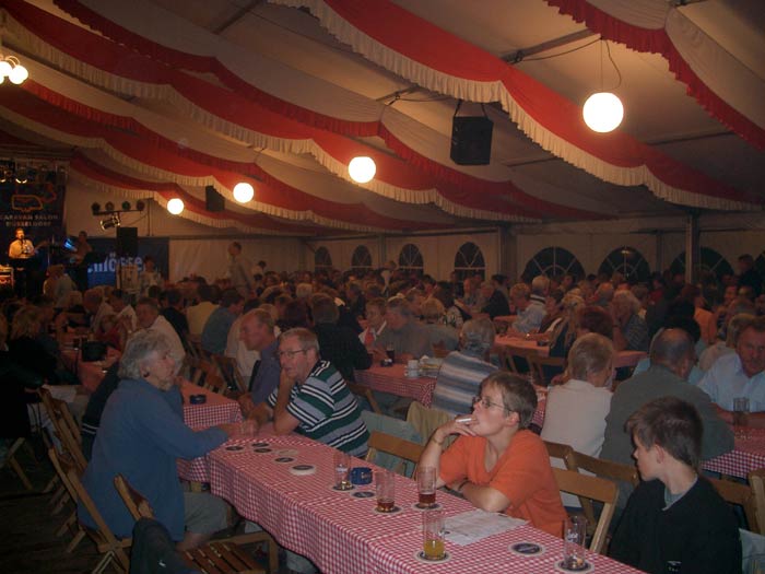 Festzelt am Caravan Center