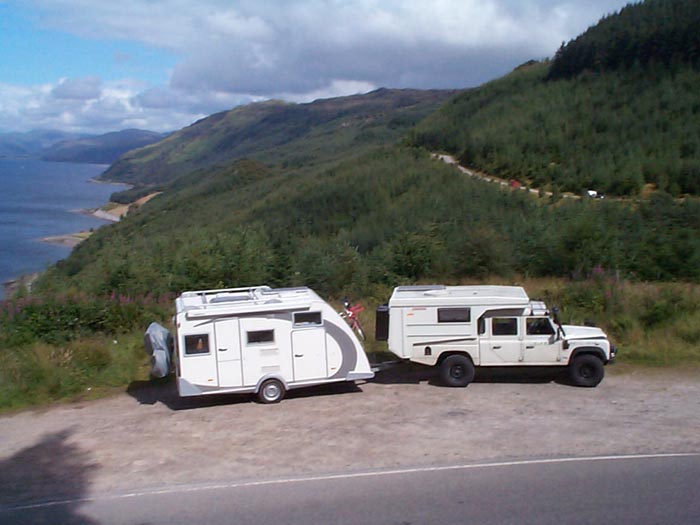 Landrover 130 und Tango in Schottland