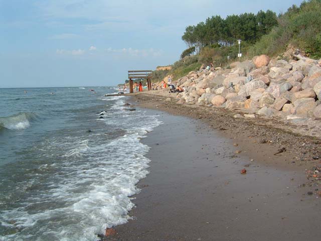 Steilkste und Strand